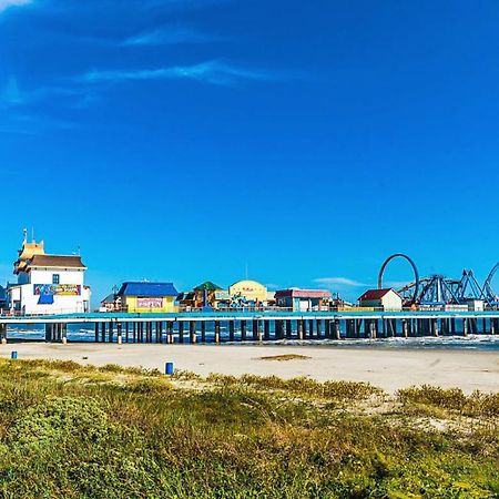 Perfect Location Spacious Yard Coffee Bar At This Lovely Beach Home Galveston Luaran gambar