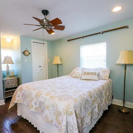 Perfect Location Spacious Yard Coffee Bar At This Lovely Beach Home Galveston Luaran gambar