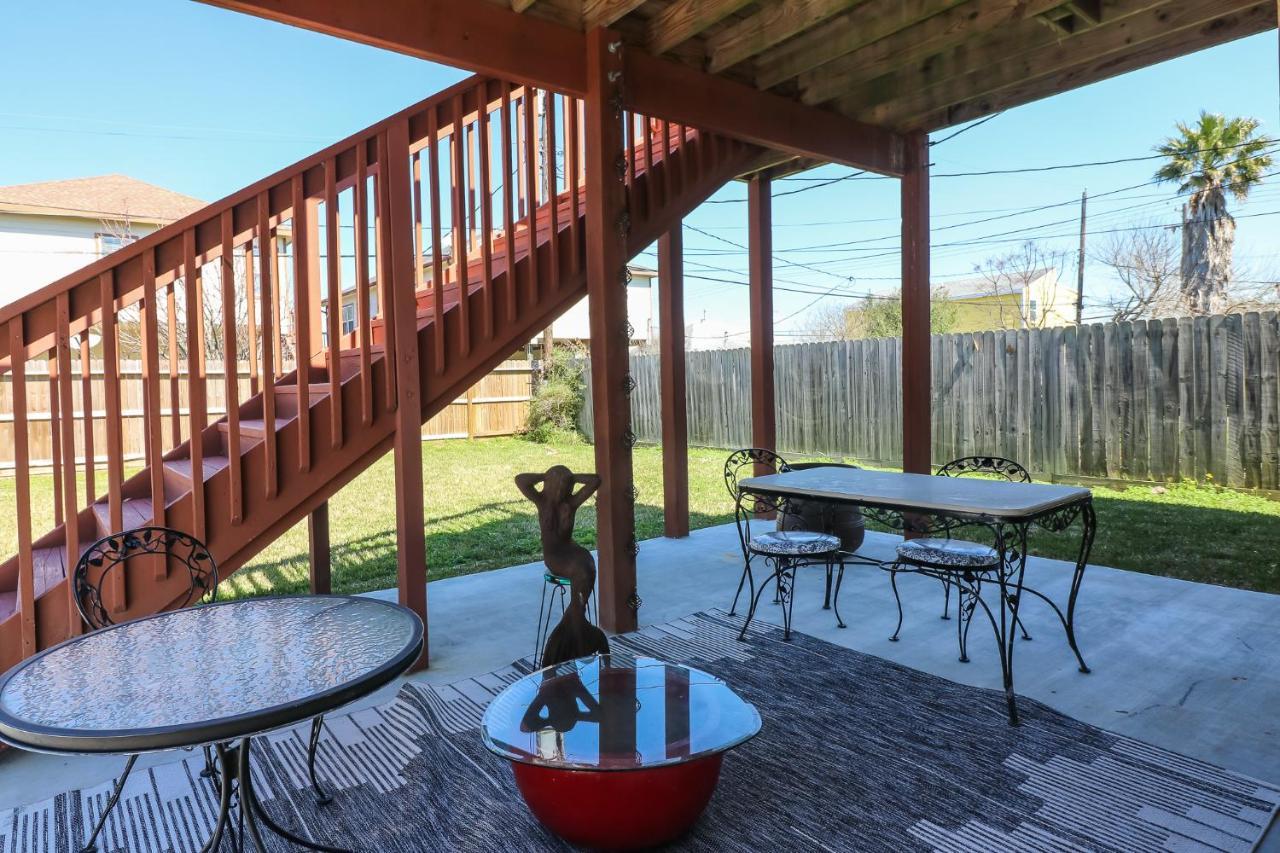 Perfect Location Spacious Yard Coffee Bar At This Lovely Beach Home Galveston Luaran gambar