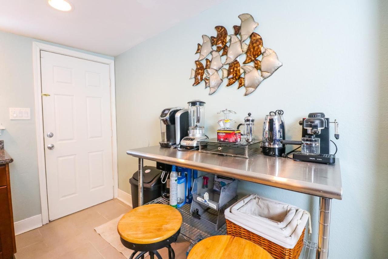 Perfect Location Spacious Yard Coffee Bar At This Lovely Beach Home Galveston Luaran gambar