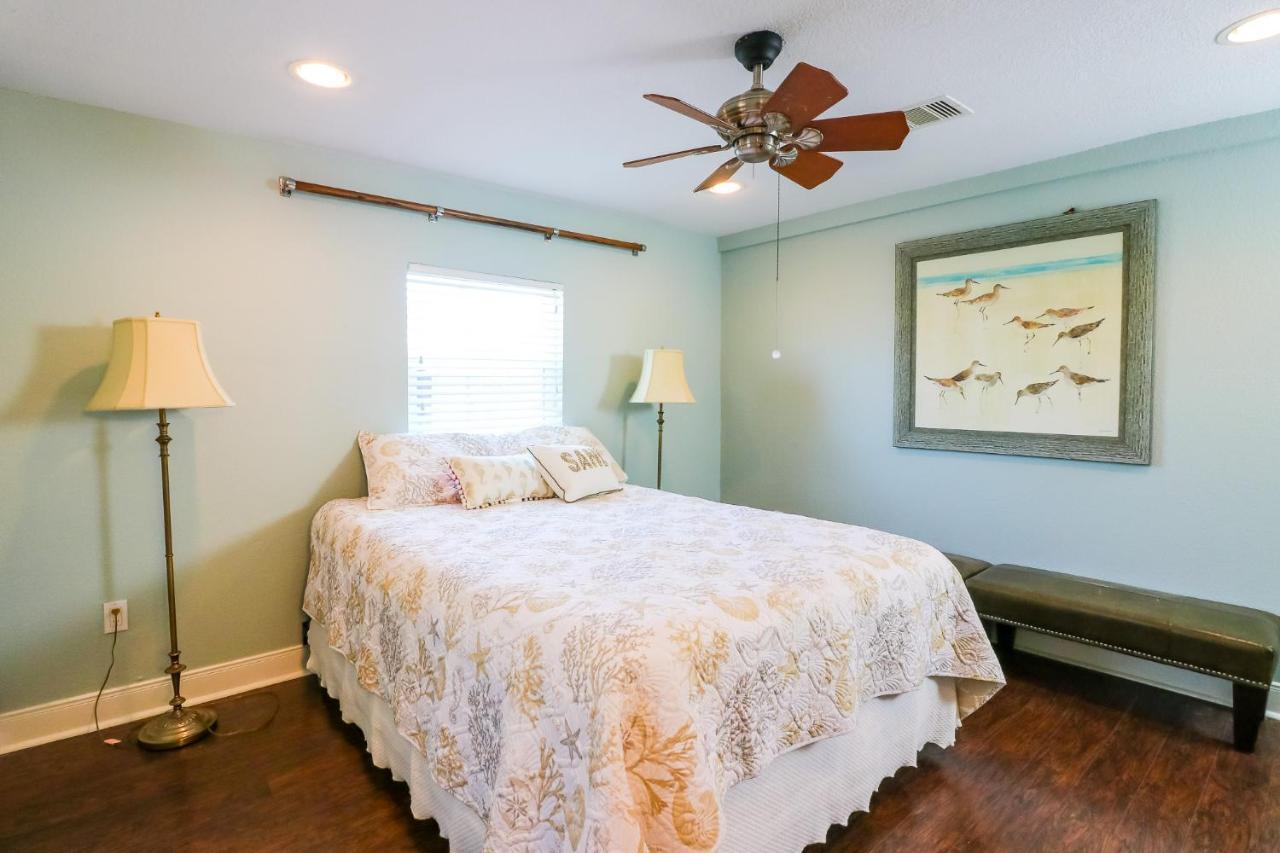 Perfect Location Spacious Yard Coffee Bar At This Lovely Beach Home Galveston Luaran gambar
